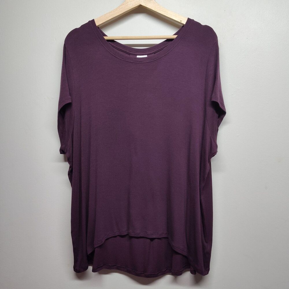 Athleta 2 Shirts Bundle Women Size XL Black Maroon Short Sleeve Stretch Active - Picture 10 of 16